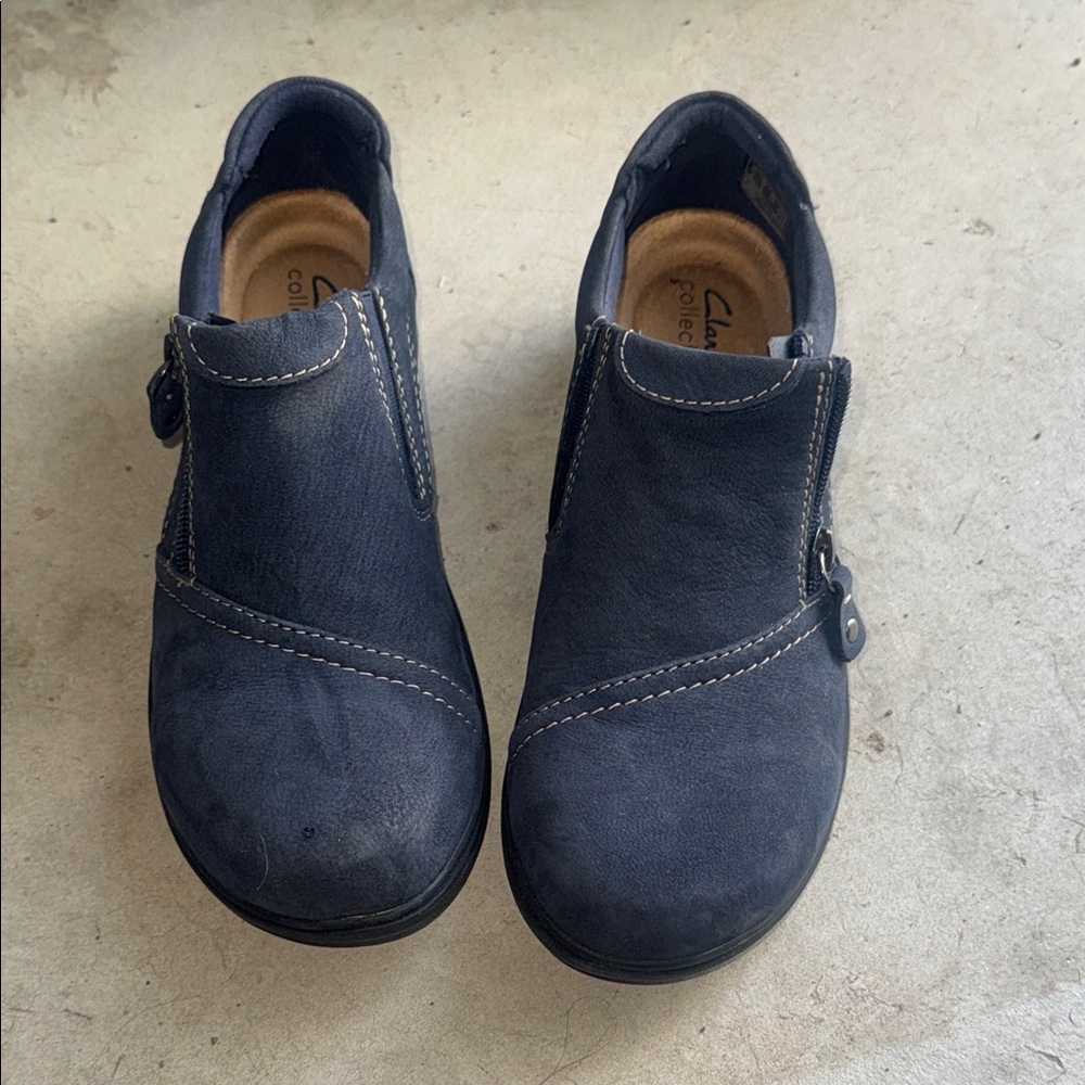 Clarks Navy Blue Leather Slip-On Clogs with Buckle Detail